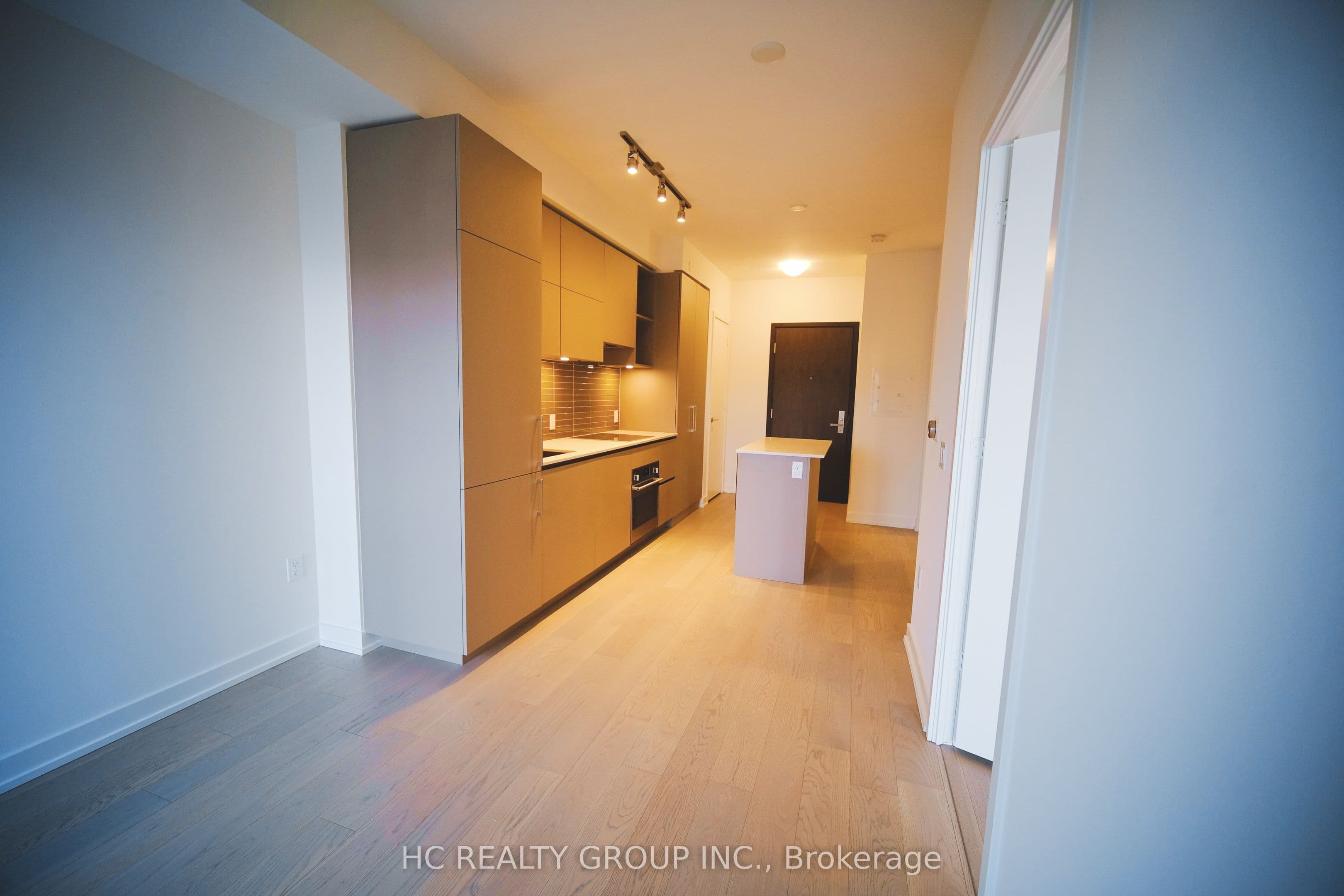 1 Yorkville Avenue 4512, Toronto, ON M4W 0B1