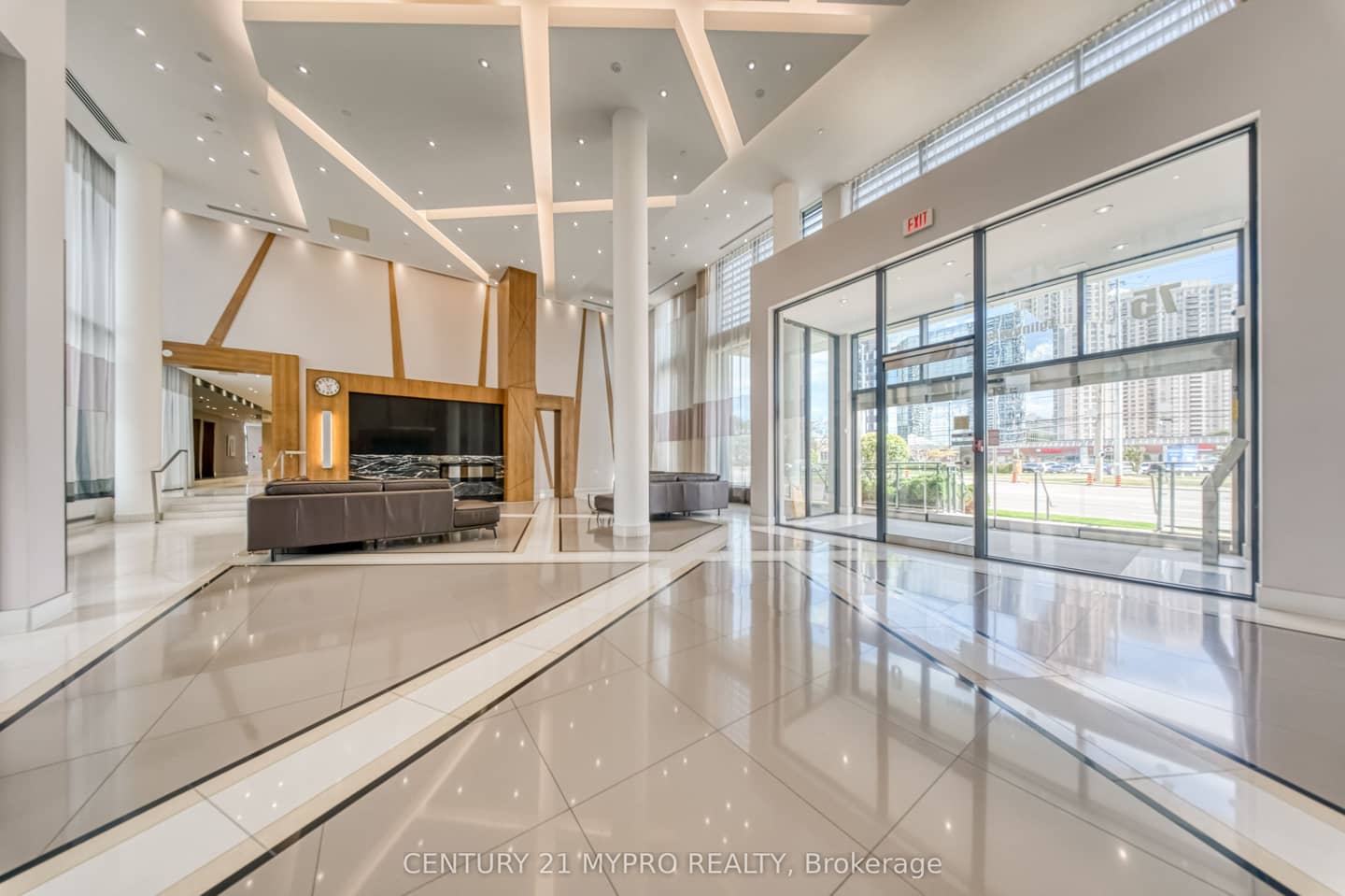 55 Eglinton Avenue W 103, Mississauga, ON L5M 8E4