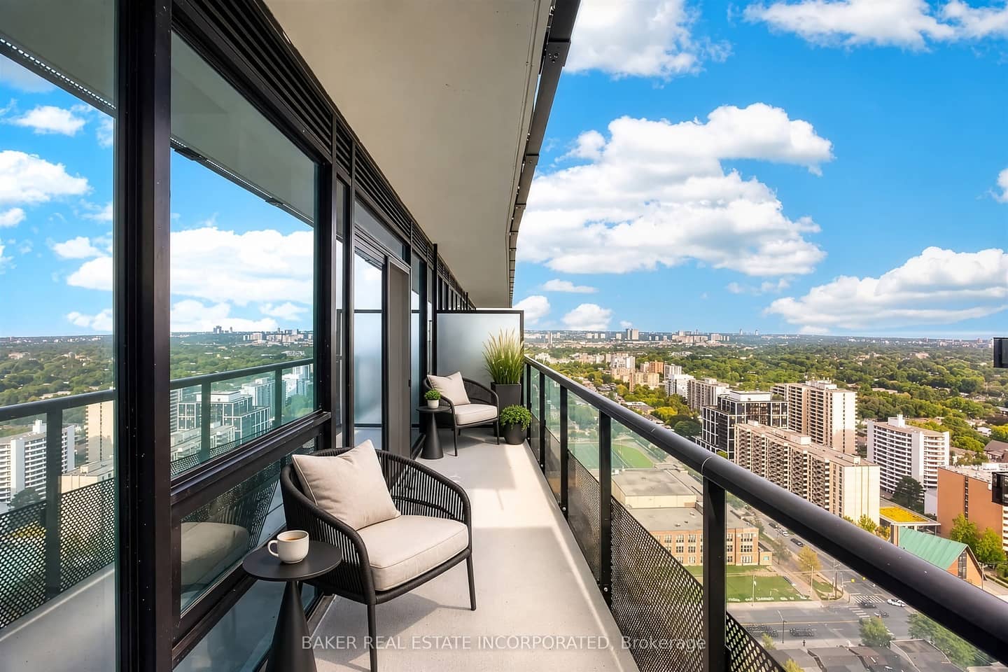 117 Broadway Avenue 3213, Toronto, ON M4P 1V3