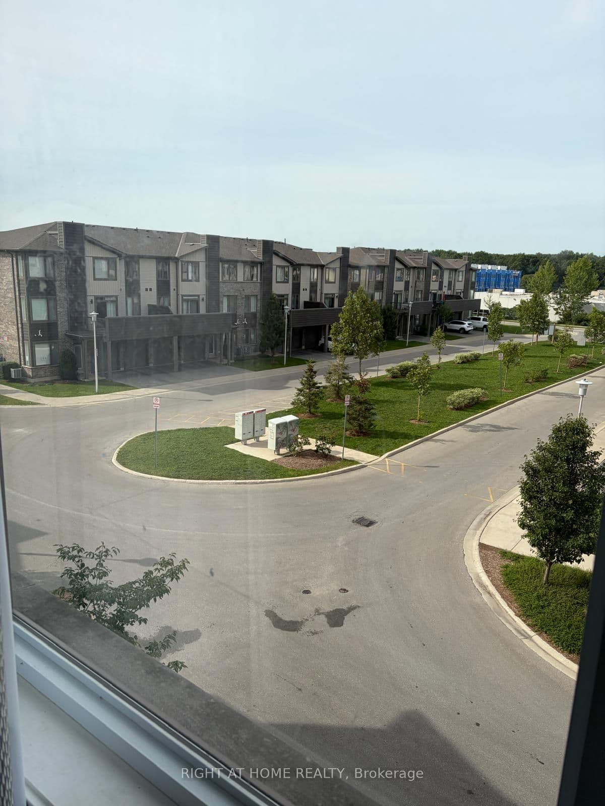1960 Dalmagarry Road 234, London North, ON N6G 0T8