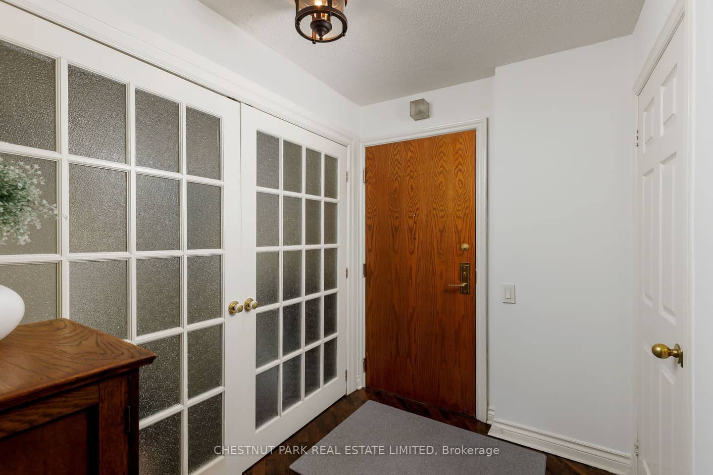 1177 Yonge Street 516, Toronto, ON M4T 2Y4