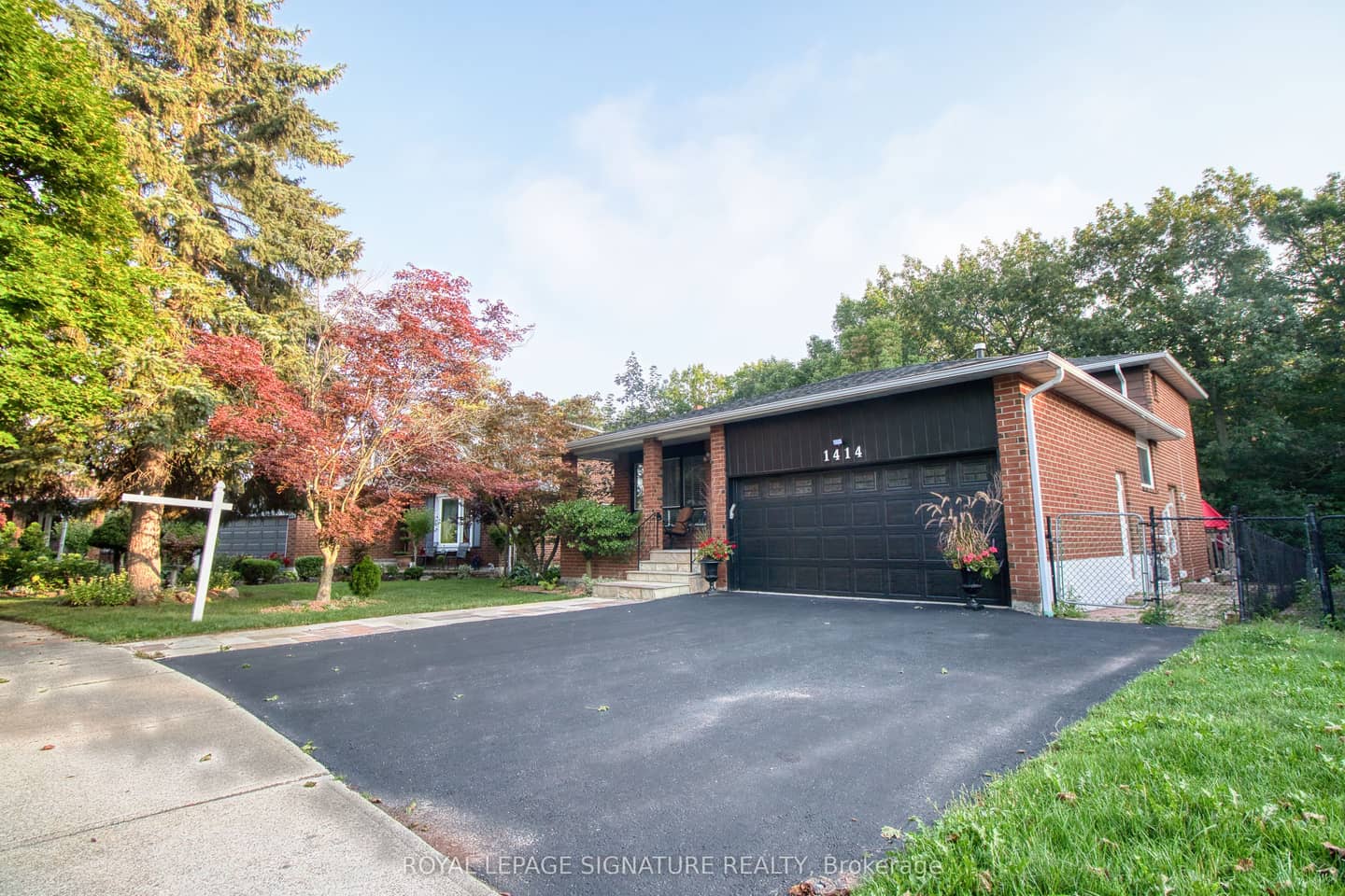 1414 Harmsworth Square, Oakville, ON L6H 3E7