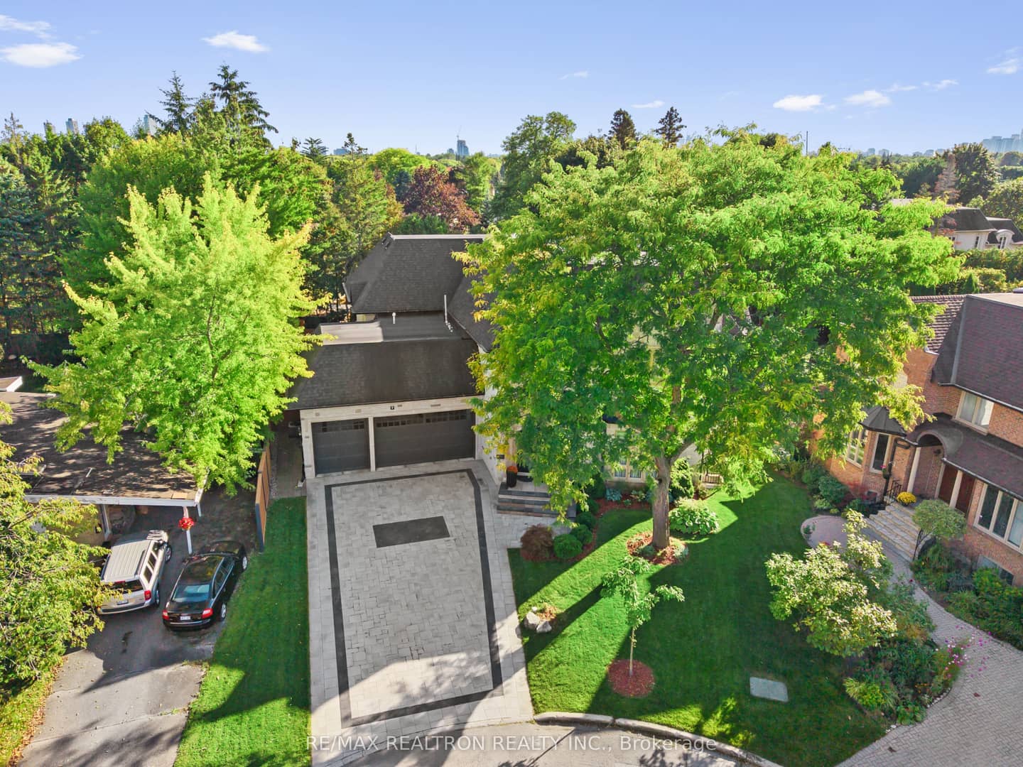 7 Winchfield Place, Toronto, ON M3B 1L4