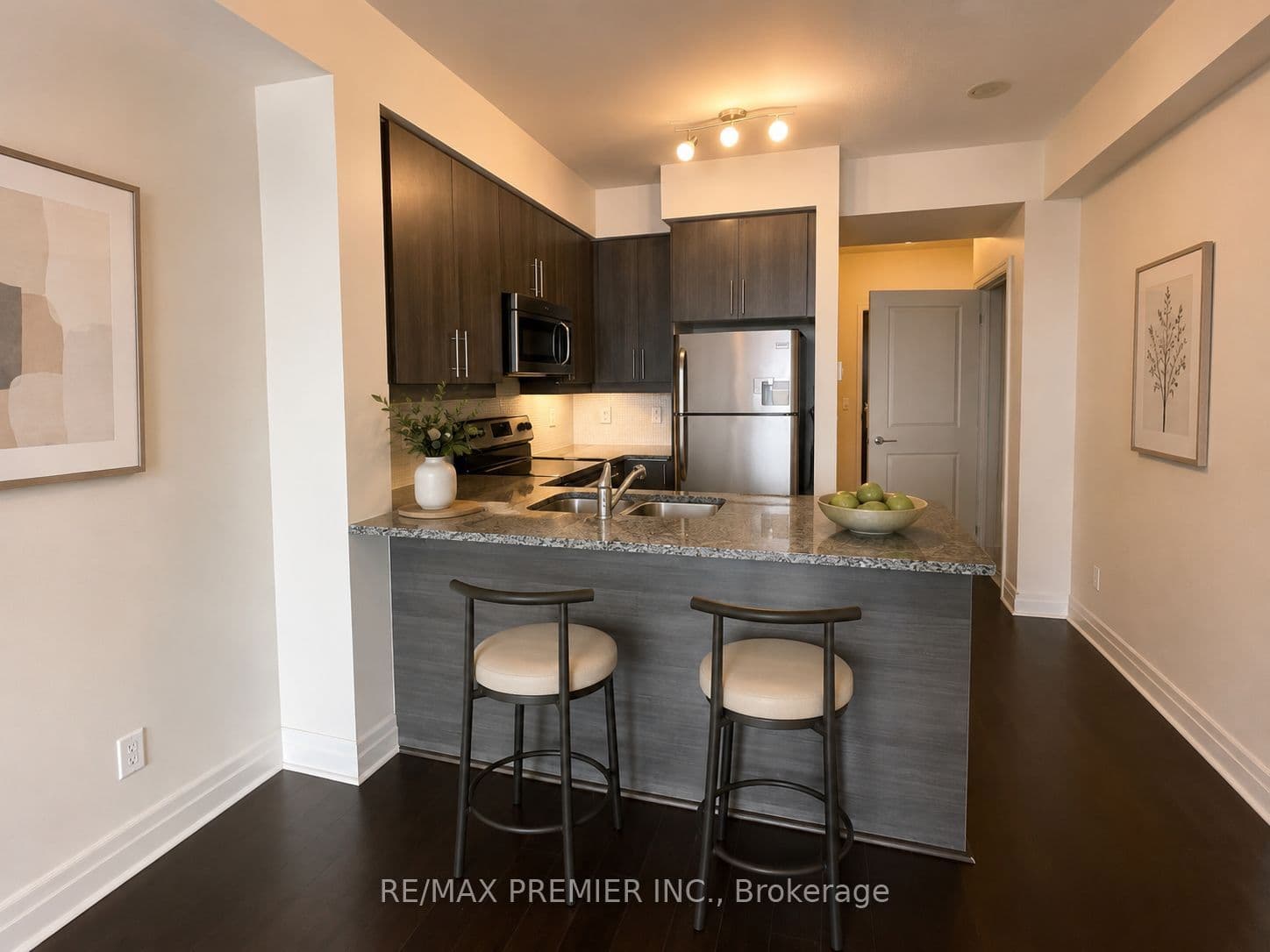 8110 Birchmount Road 506, Markham, ON L6G 0E3