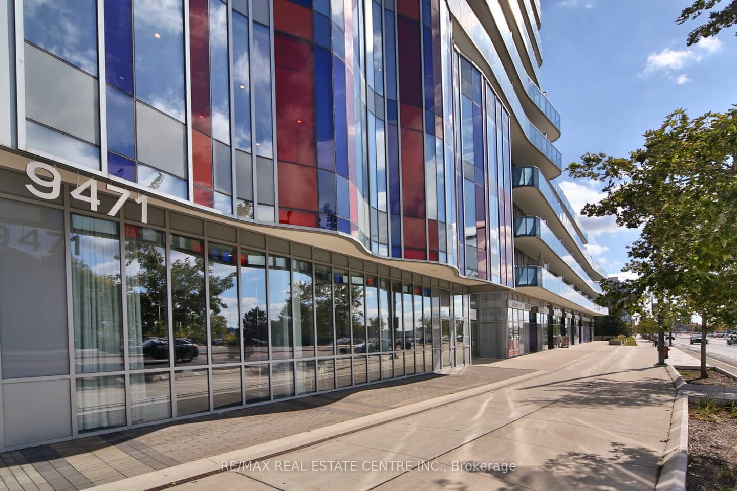 9471 Yonge Street 315, Richmond Hill, ON L4C 1V4