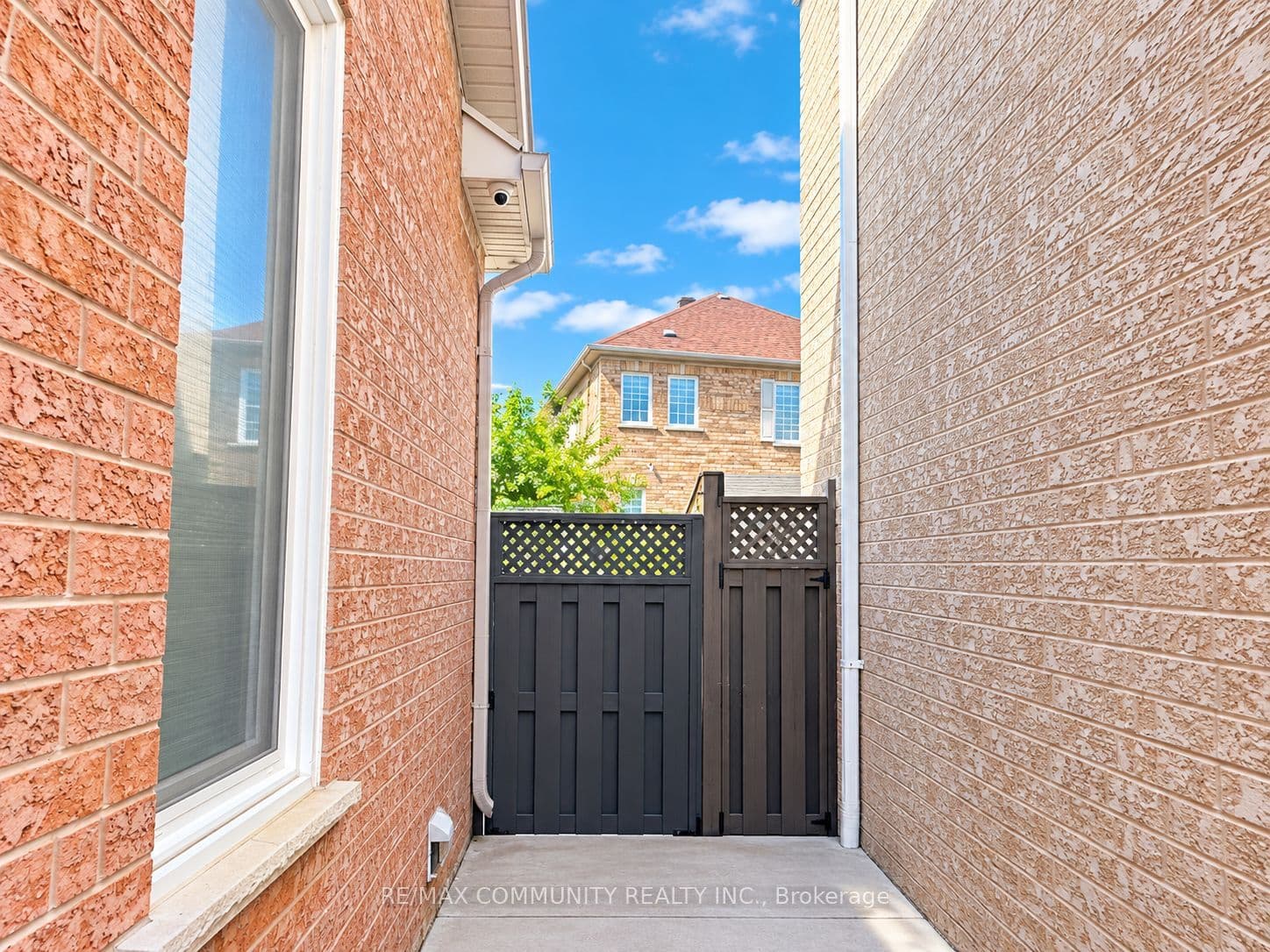 3 Streamline Drive basement, Brampton, ON L6V 4S6