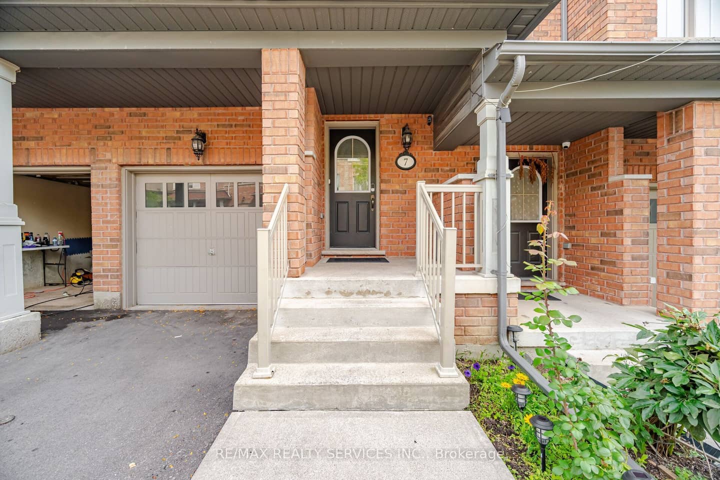 7 Cedar Lake Crescent 42, Brampton, ON L6Y 0P9