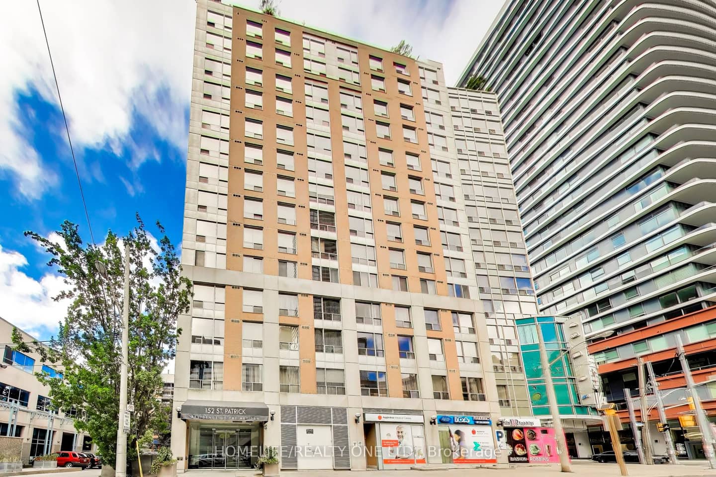152 St Patrick Street 1105, Toronto, ON M5T 3J9