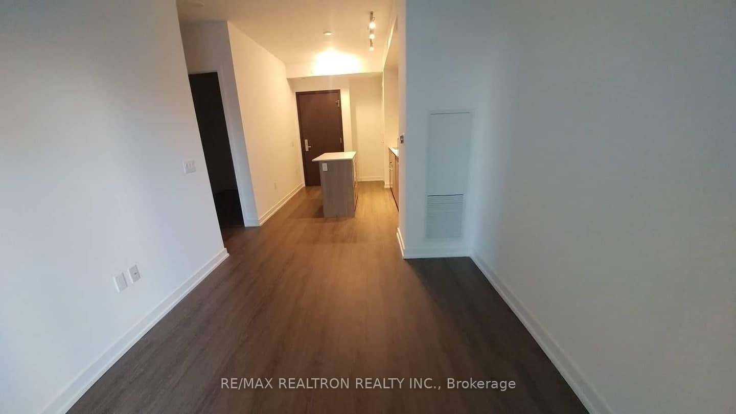 1 Yorkville Avenue 1207, Toronto, ON M4W 0B1