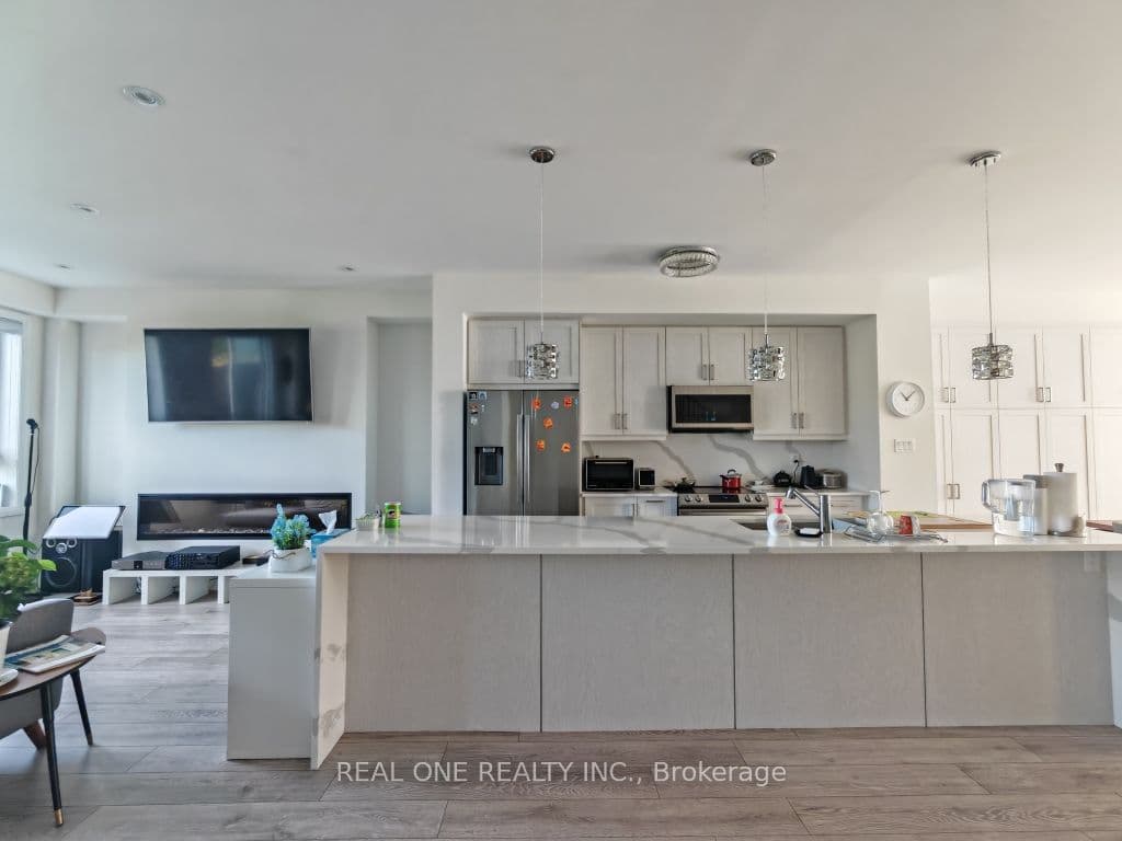 19 Woodstream Drive, Toronto, ON M9W 0G1