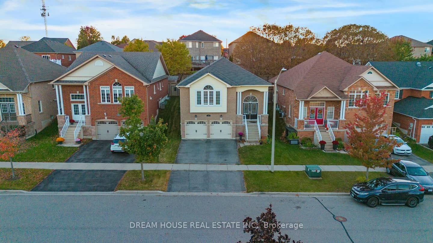 186 Fenning Drive, Clarington, ON L1E 3K2