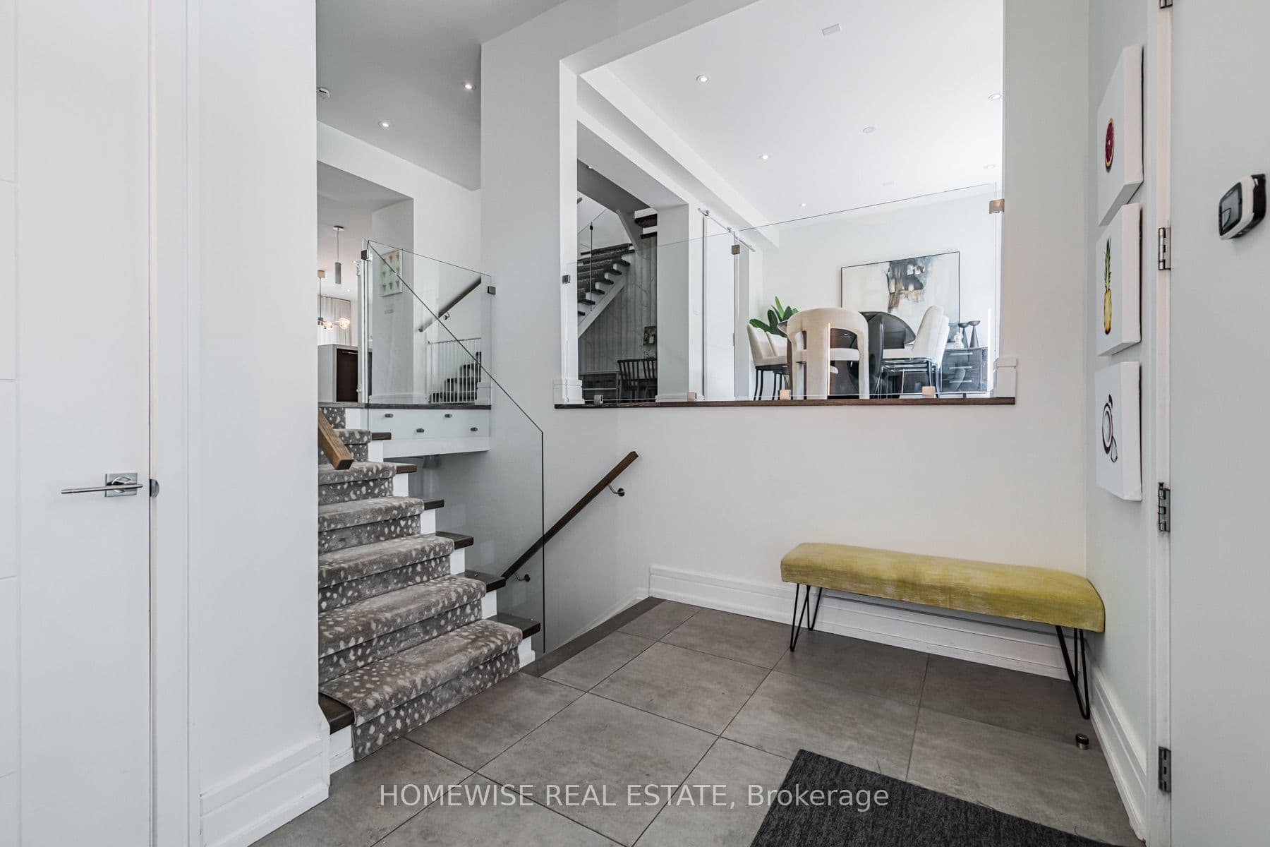 90 Mcgillivray Avenue, Toronto, ON M5M 2Y4