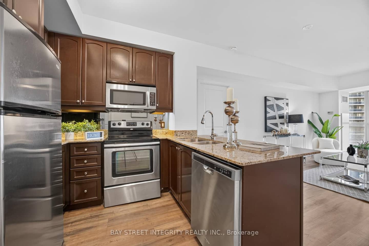 50 Absolute Avenue 1302, Mississauga, ON L4Z 0A9