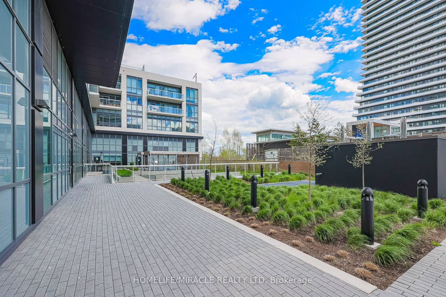 65 Annie Craig Drive 1110, Toronto, ON M8V 0C4
