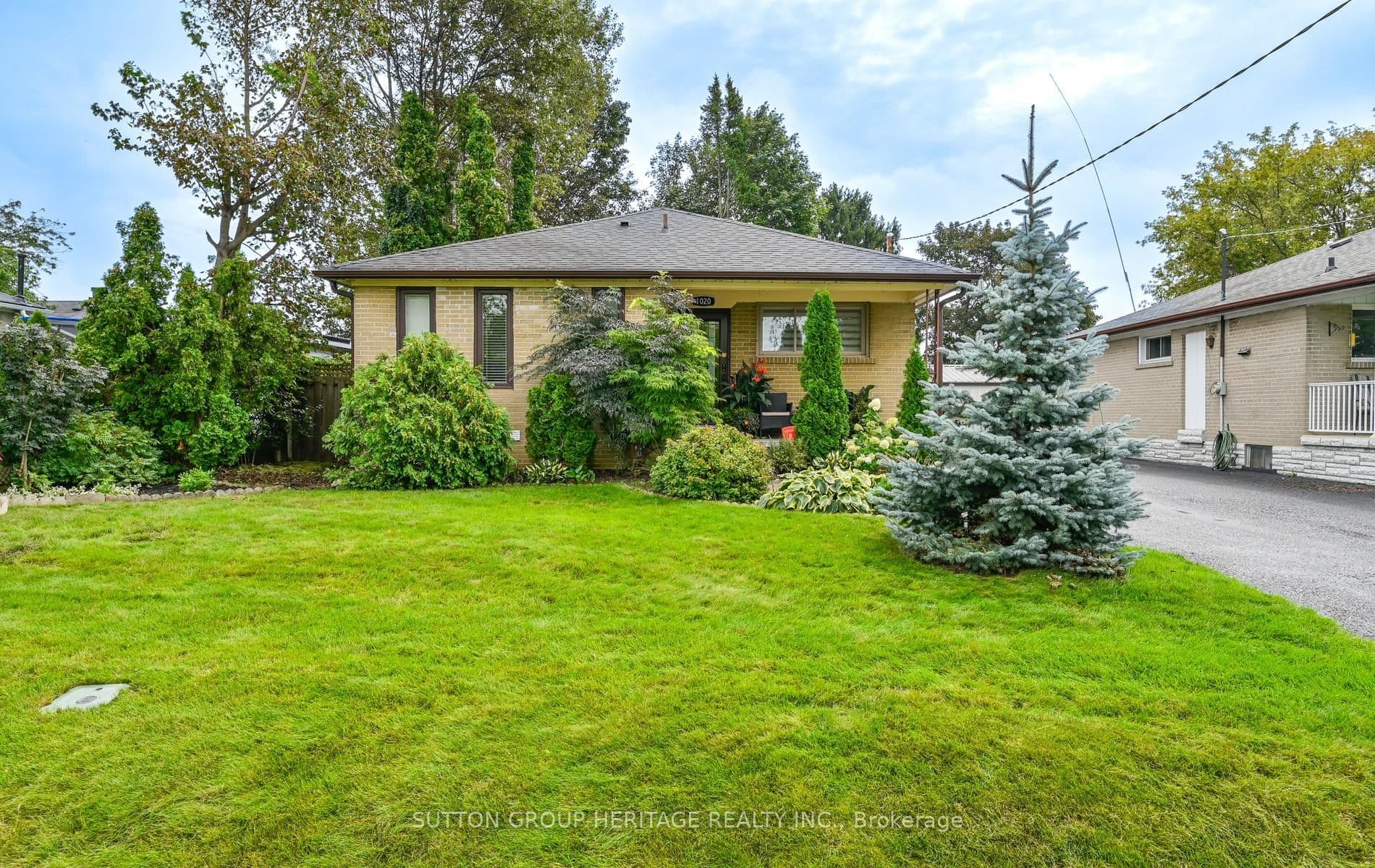 1020 Wardman Crescent, Whitby, ON L1N 3G9