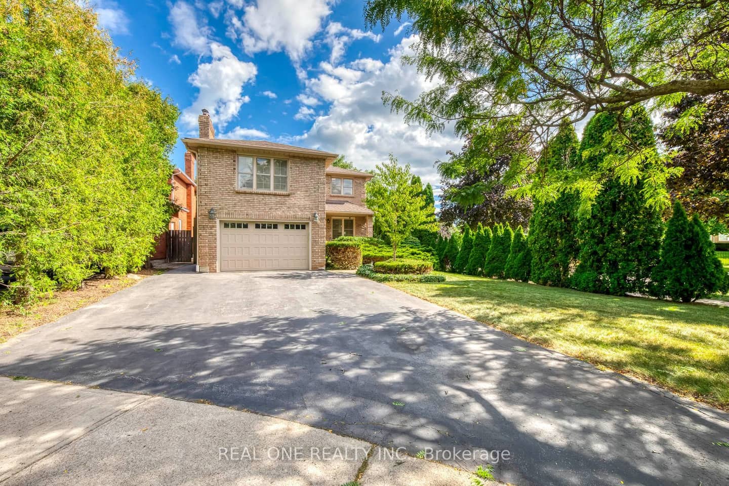1384 Bramblewood Green, Oakville, ON L6M 2R5