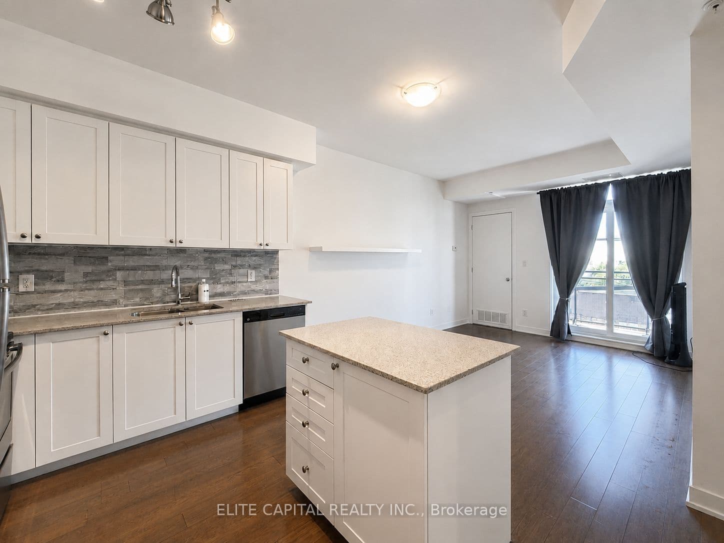 3560 St Clair Avenue E 418, Toronto, ON M1K 0A9