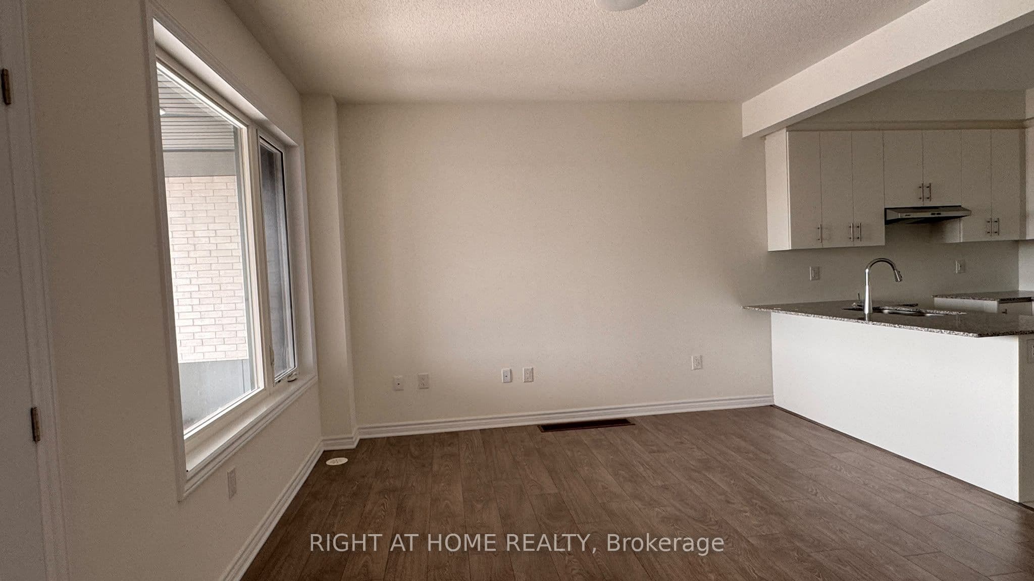 4 Twinflower Way, Brampton, ON L7A 5N1