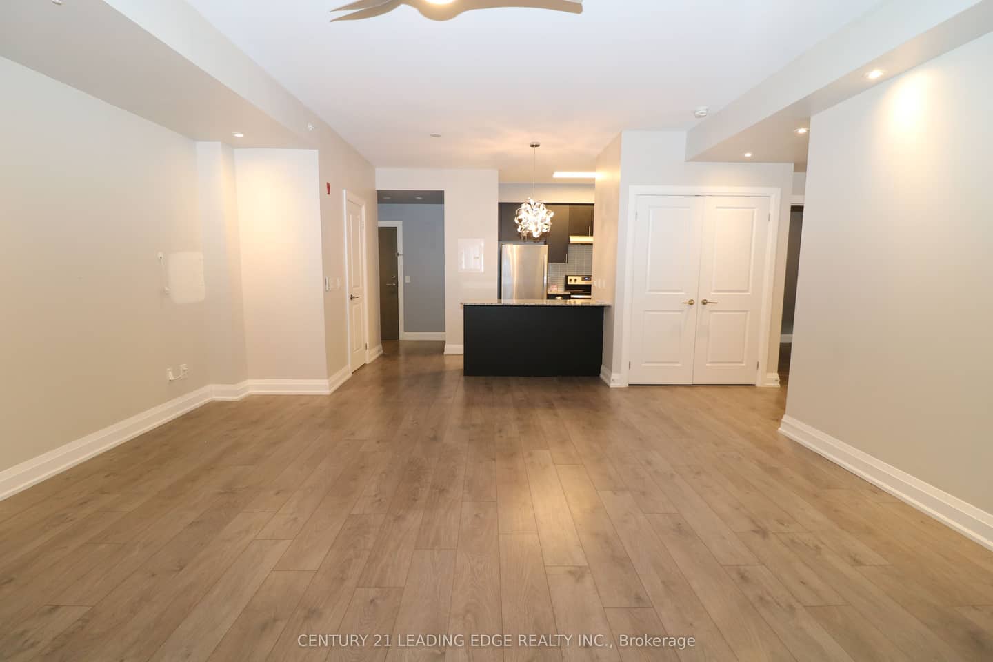 481 Rupert Avenue 123, Whitchurch-Stouffville, ON L4A 1Y7