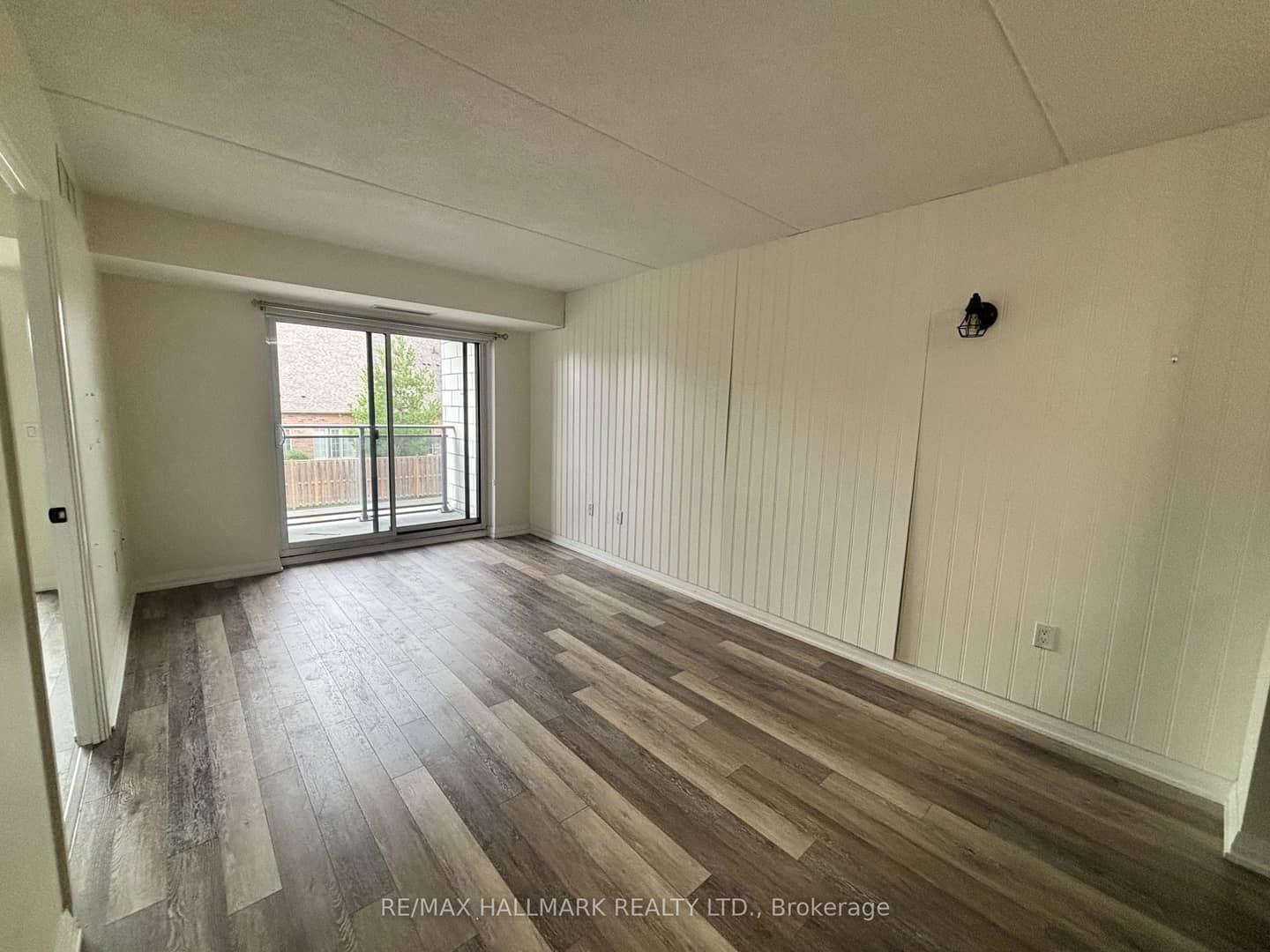 40 Via Rosedale Avenue 216, Brampton, ON L6R 4A4