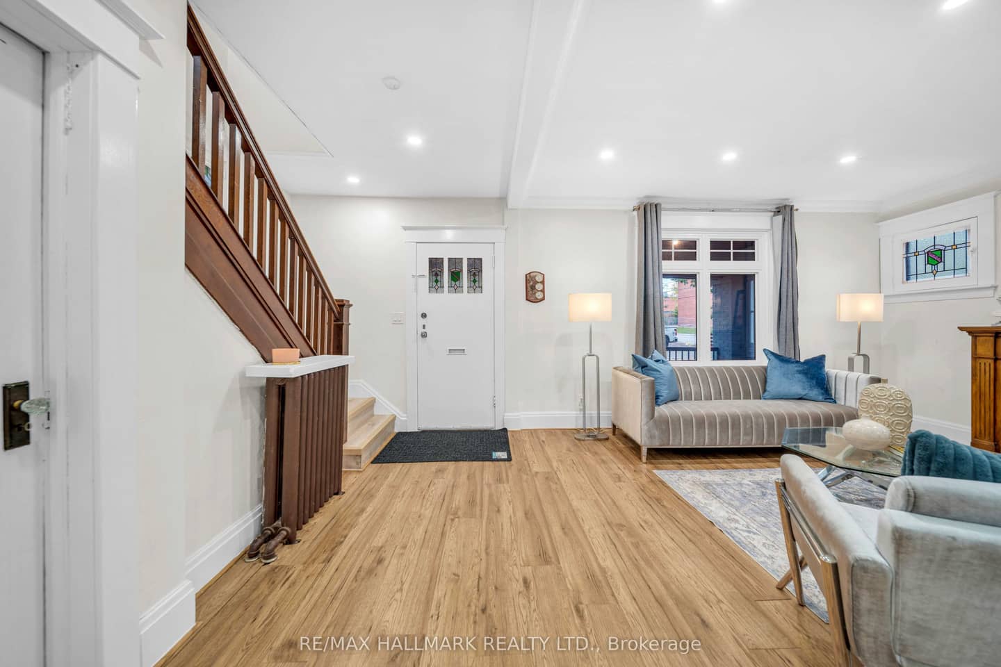 20 Elizabeth Street S, Richmond Hill, ON L4C 3V4