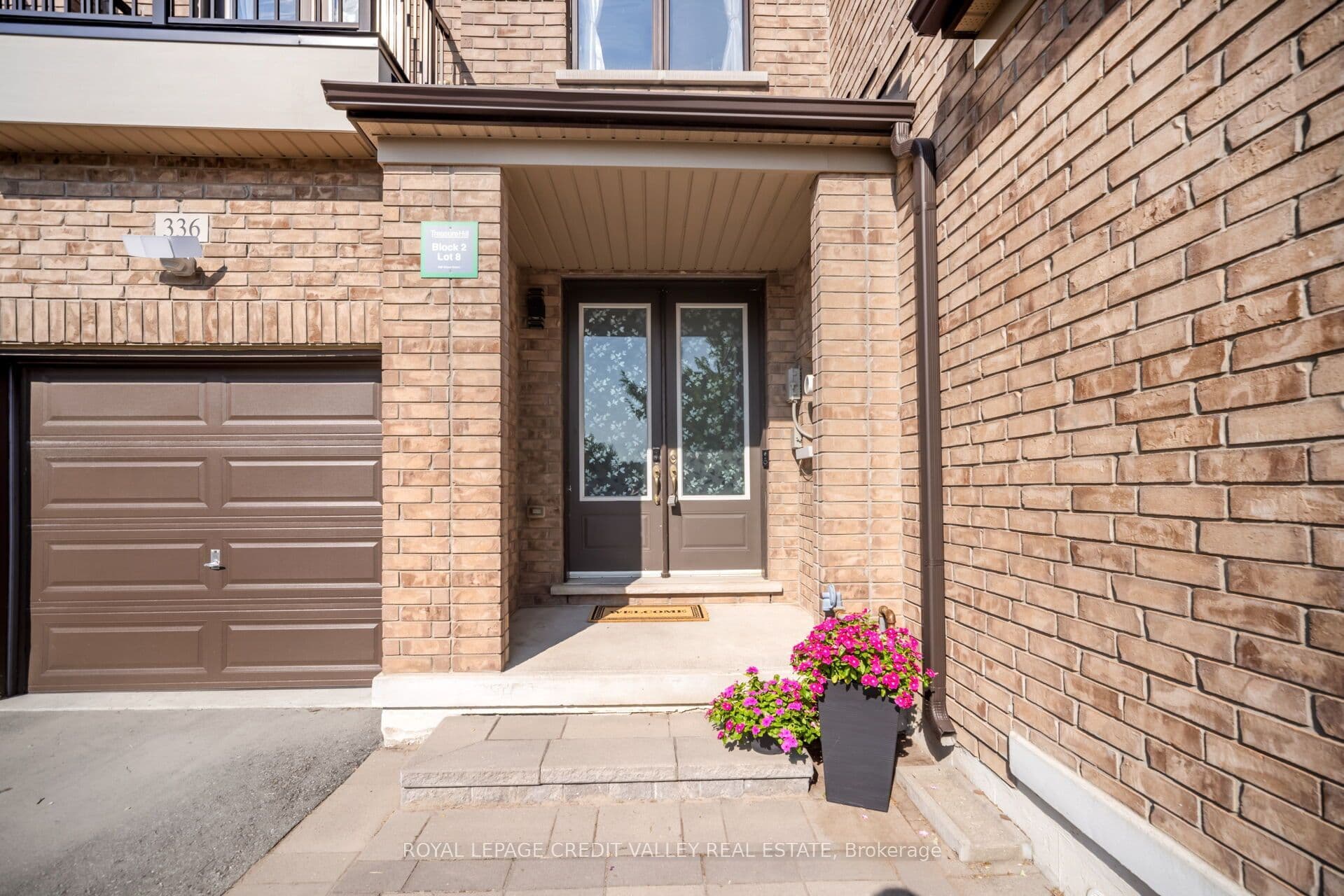 336 Elyse Court, Aurora, ON L4G 2C9