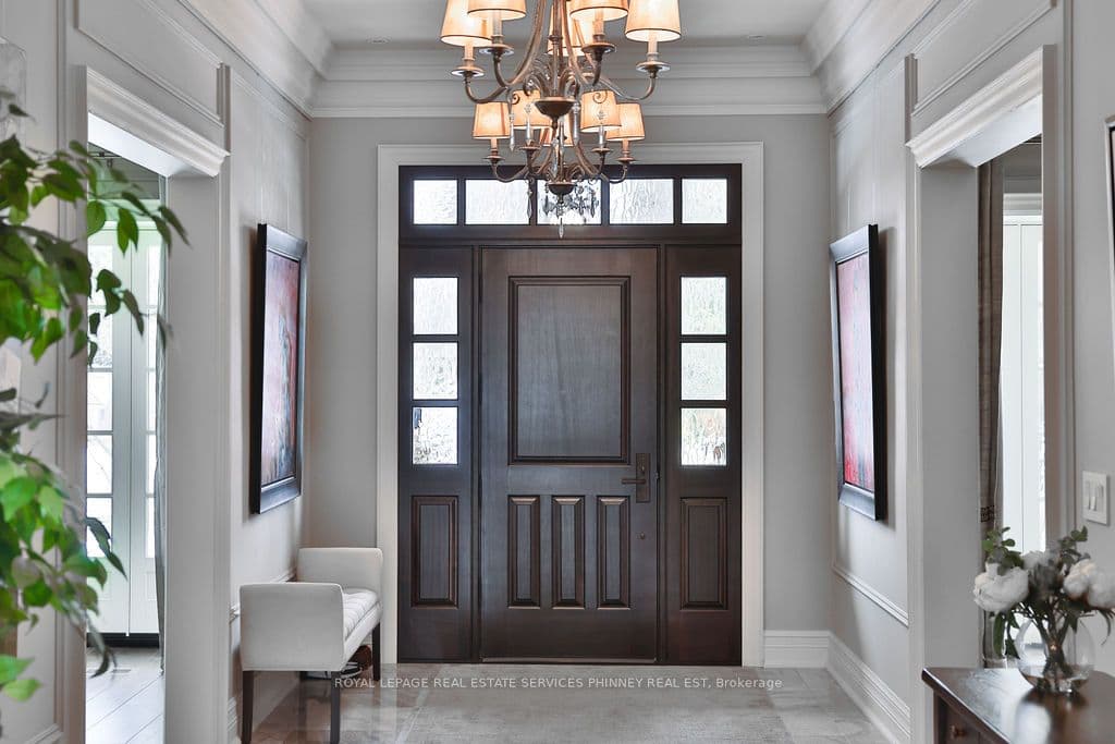 20 Cluny Drive, Toronto, ON M4W 2P7