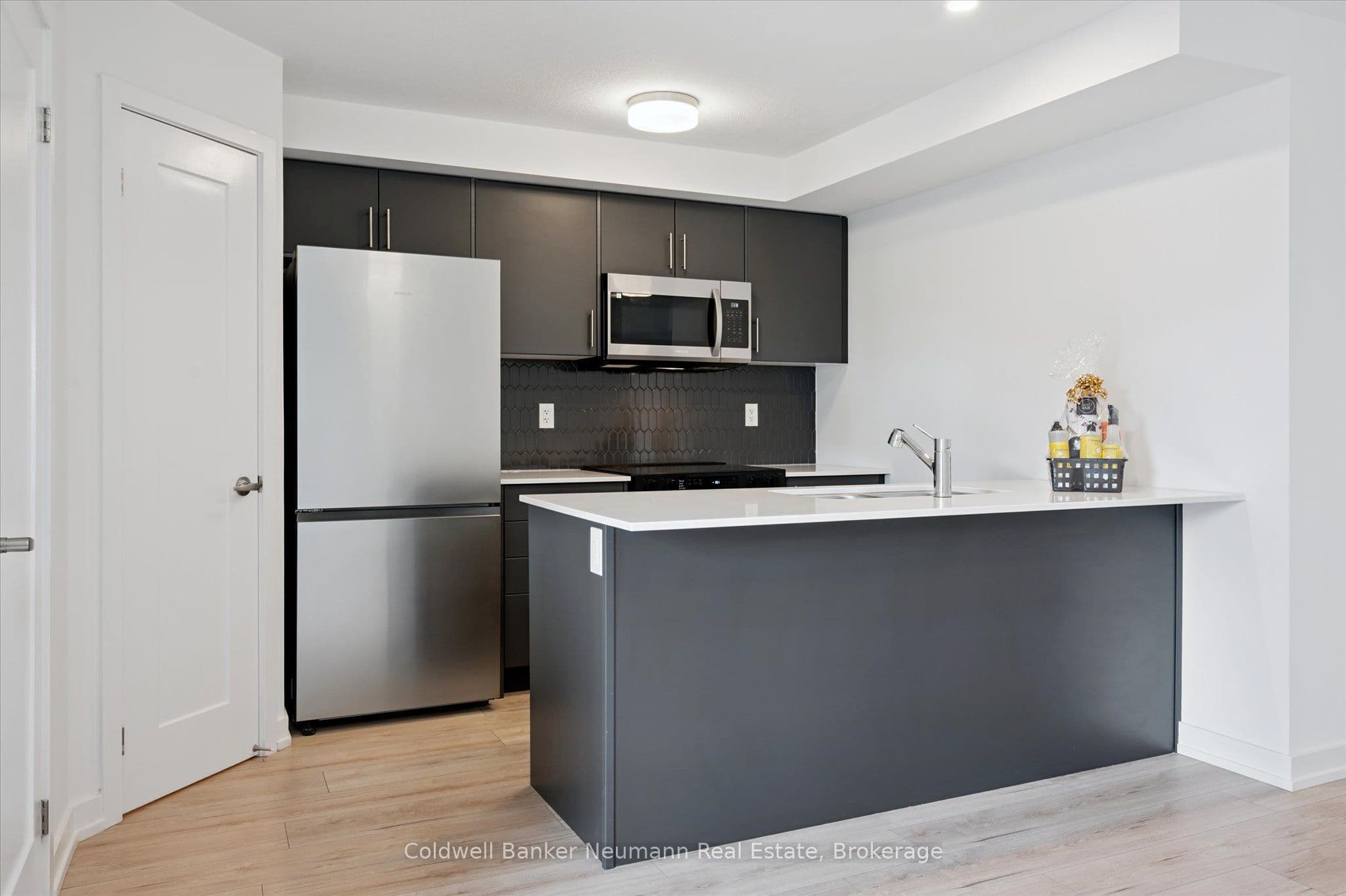 940 St David Street N 25, Centre Wellington, ON N1M 0L7