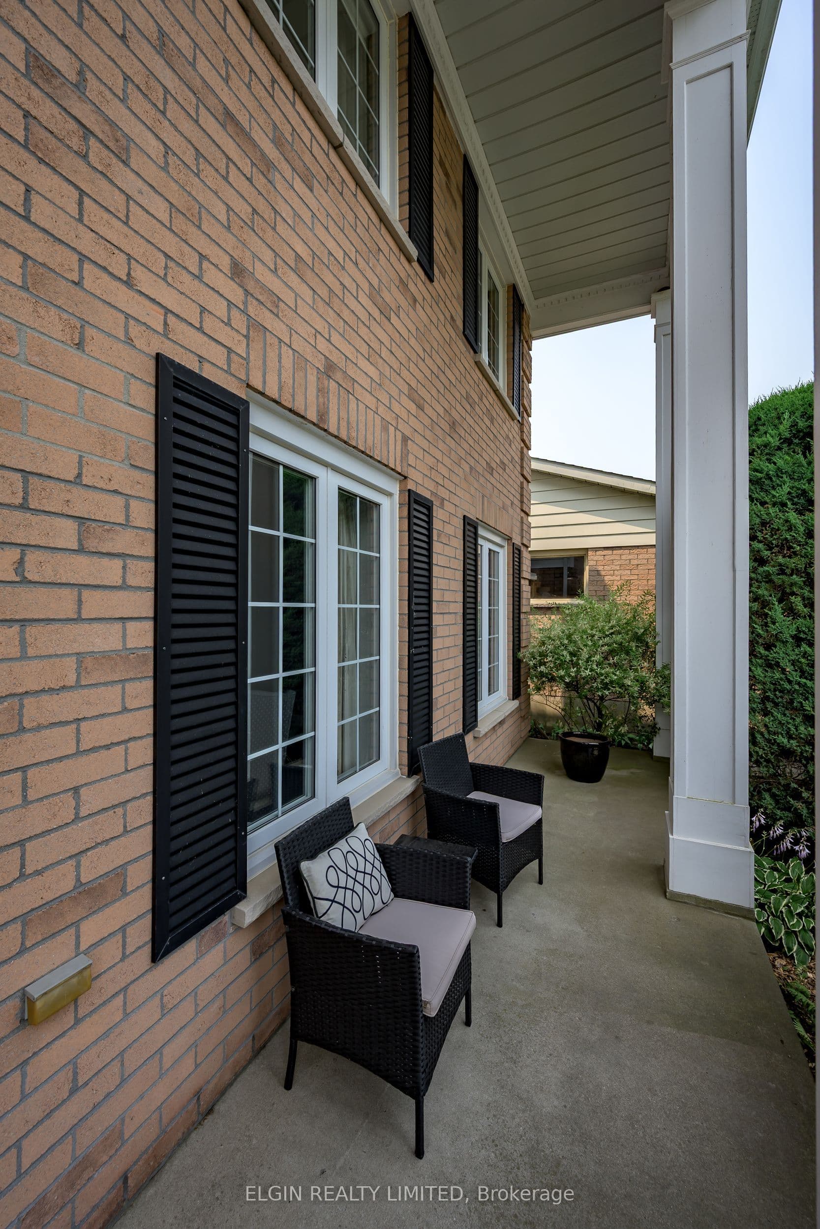 16 Massey Drive, St. Thomas, ON N5R 5M6