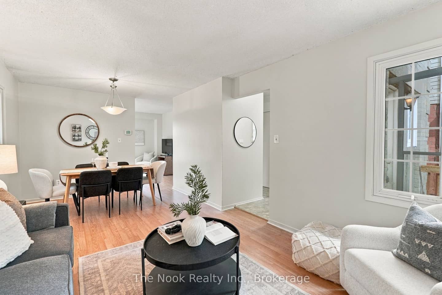 27 Field Crescent, Ajax, ON L1Z 1B3