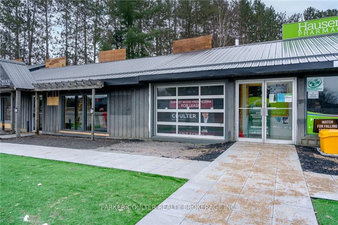 21 High Street 3, Georgian Bay, ON P0C 1H0