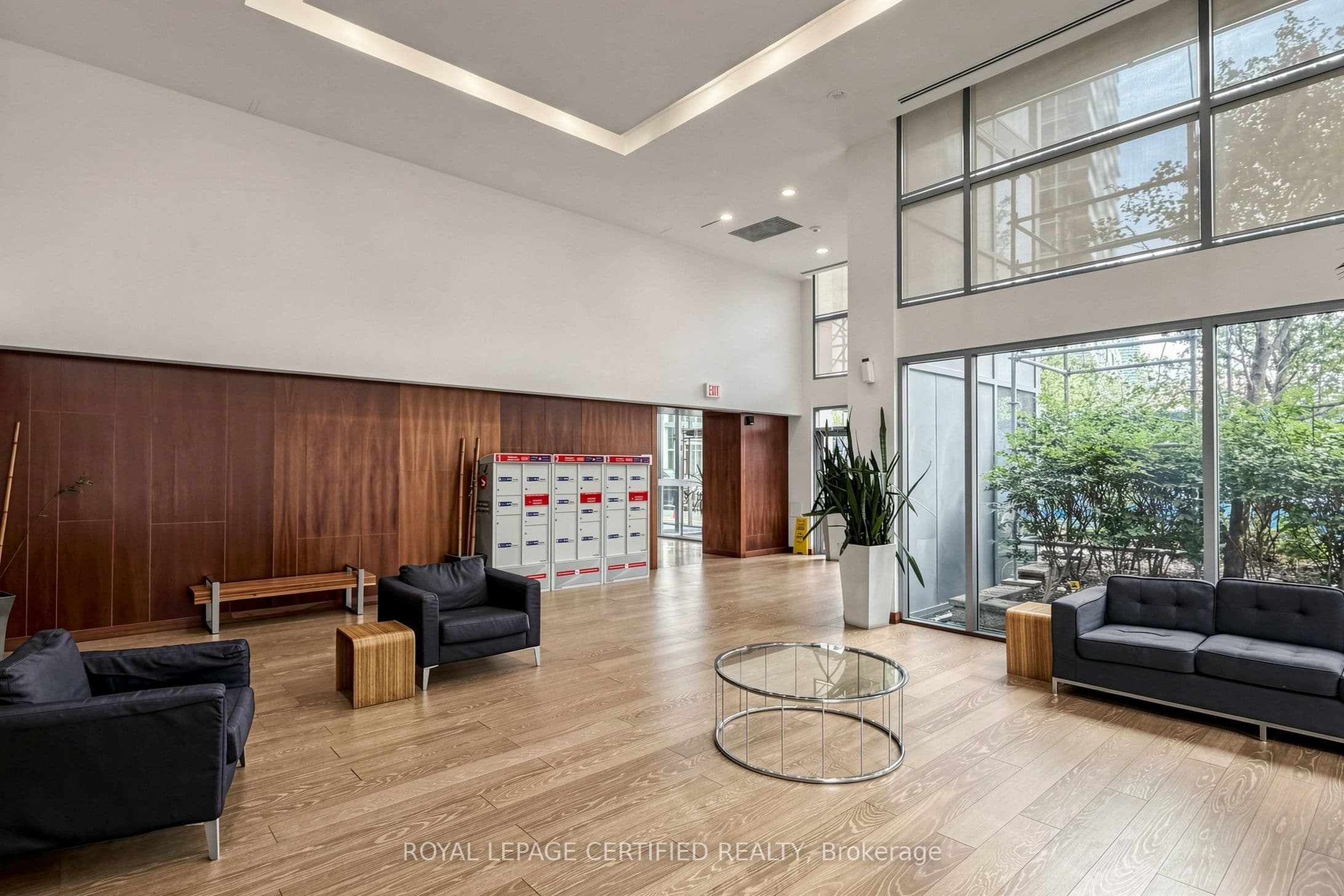 225 Webb Drive 603, Mississauga, ON L5B 4P2