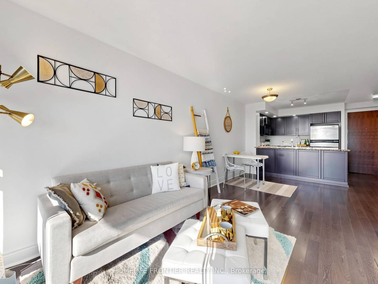 23 Cox Boulevard 1162, Markham, ON L3R 7Z9