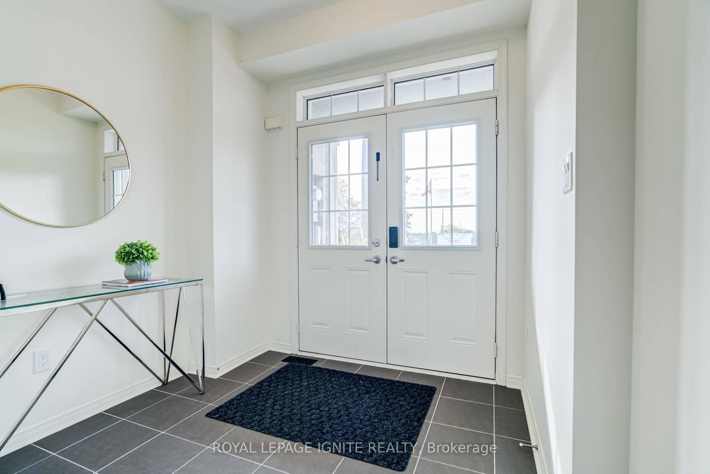 5 Sleeky Lane, Ajax, ON L1T 0P4