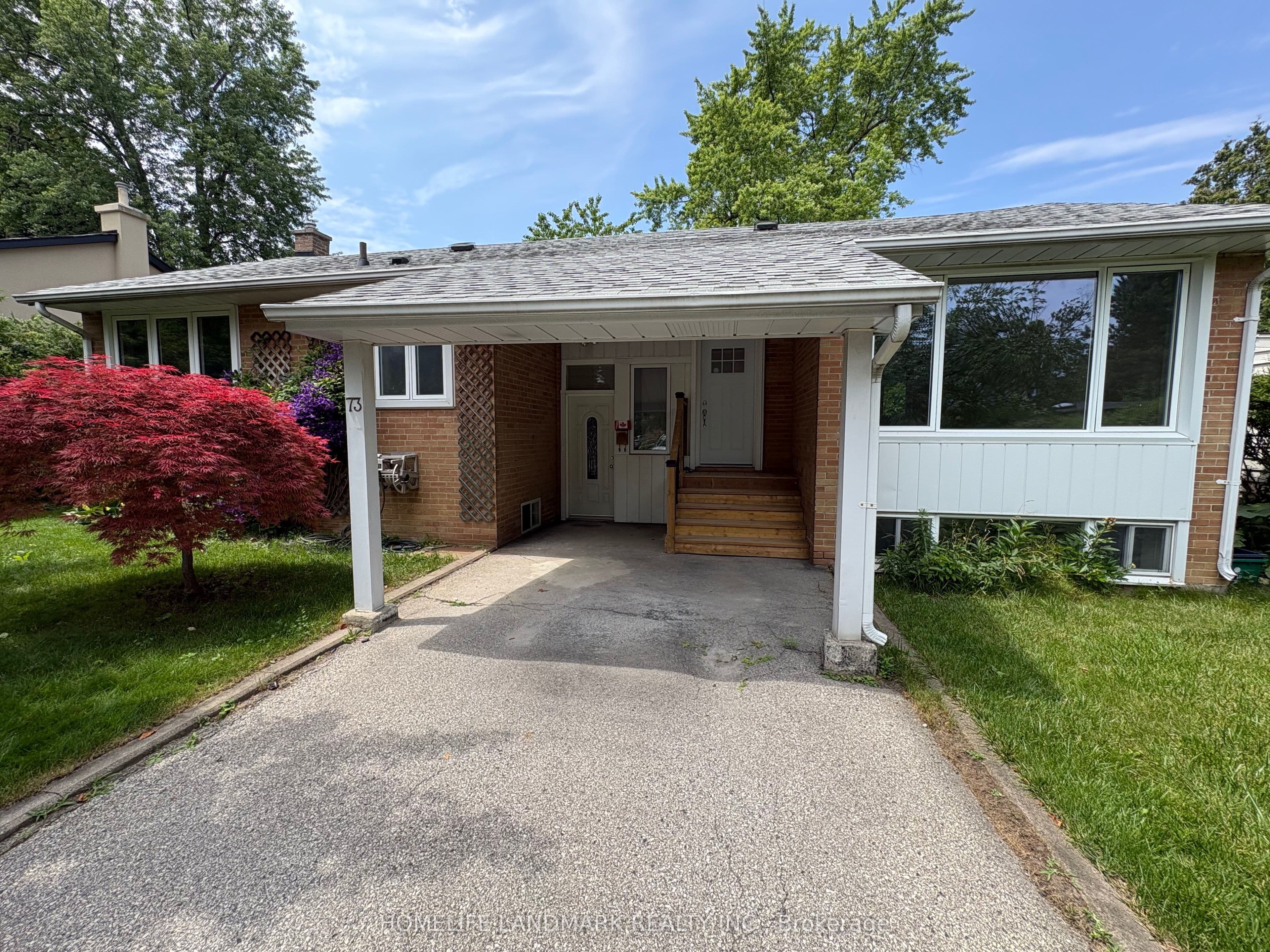 73 Berkinshaw Crescent, Toronto, ON M3B 2T1