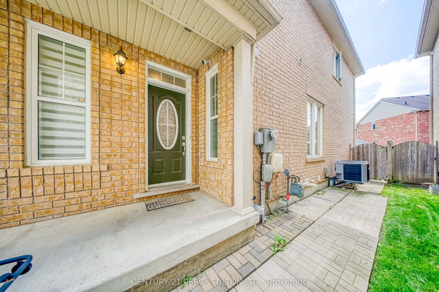 1749 Liatris Drive, Pickering, ON L1X 0B2