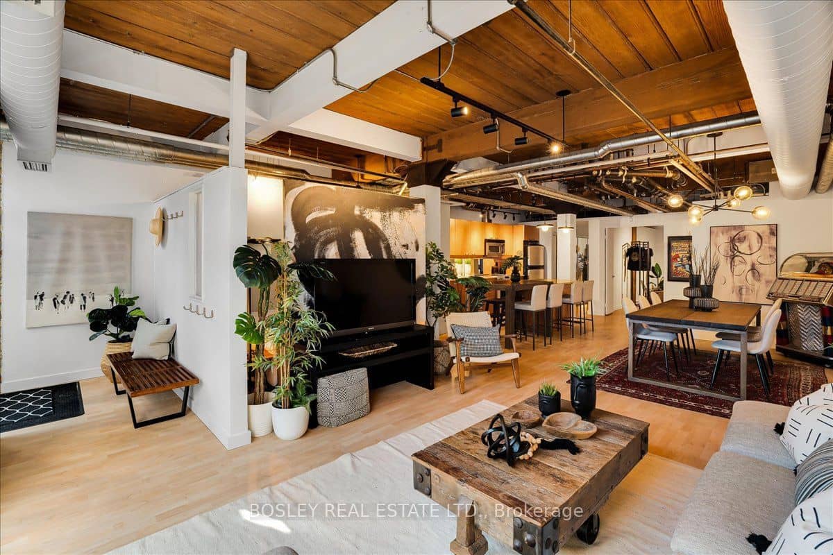 955 Queen Street W 116, Toronto, ON M6J 3X5