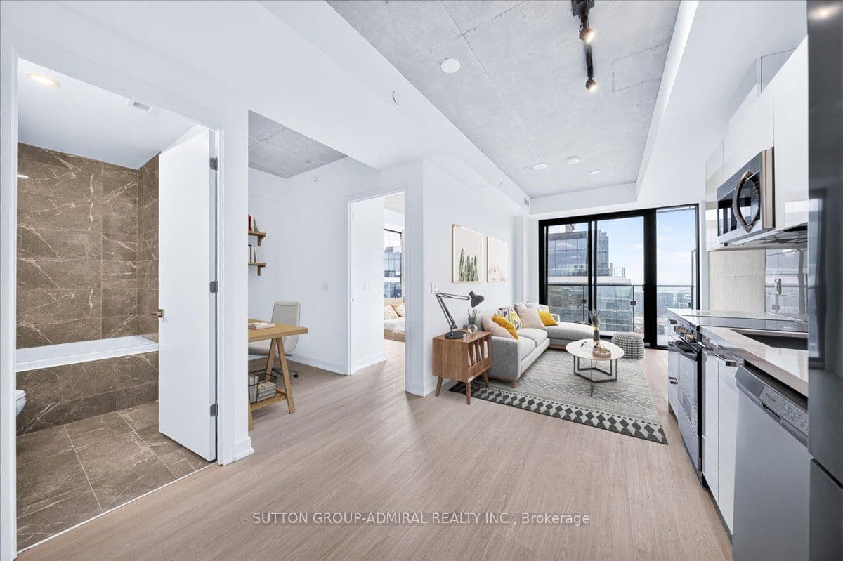 284 King Street E 2202, Toronto, ON M5A 1K4
