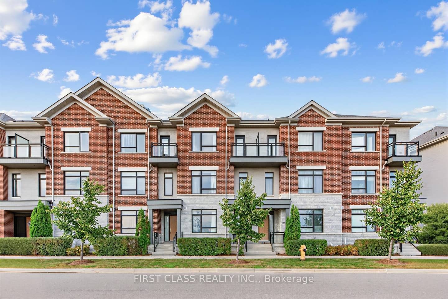 108 South Park Road, Markham, ON L3T 0G6