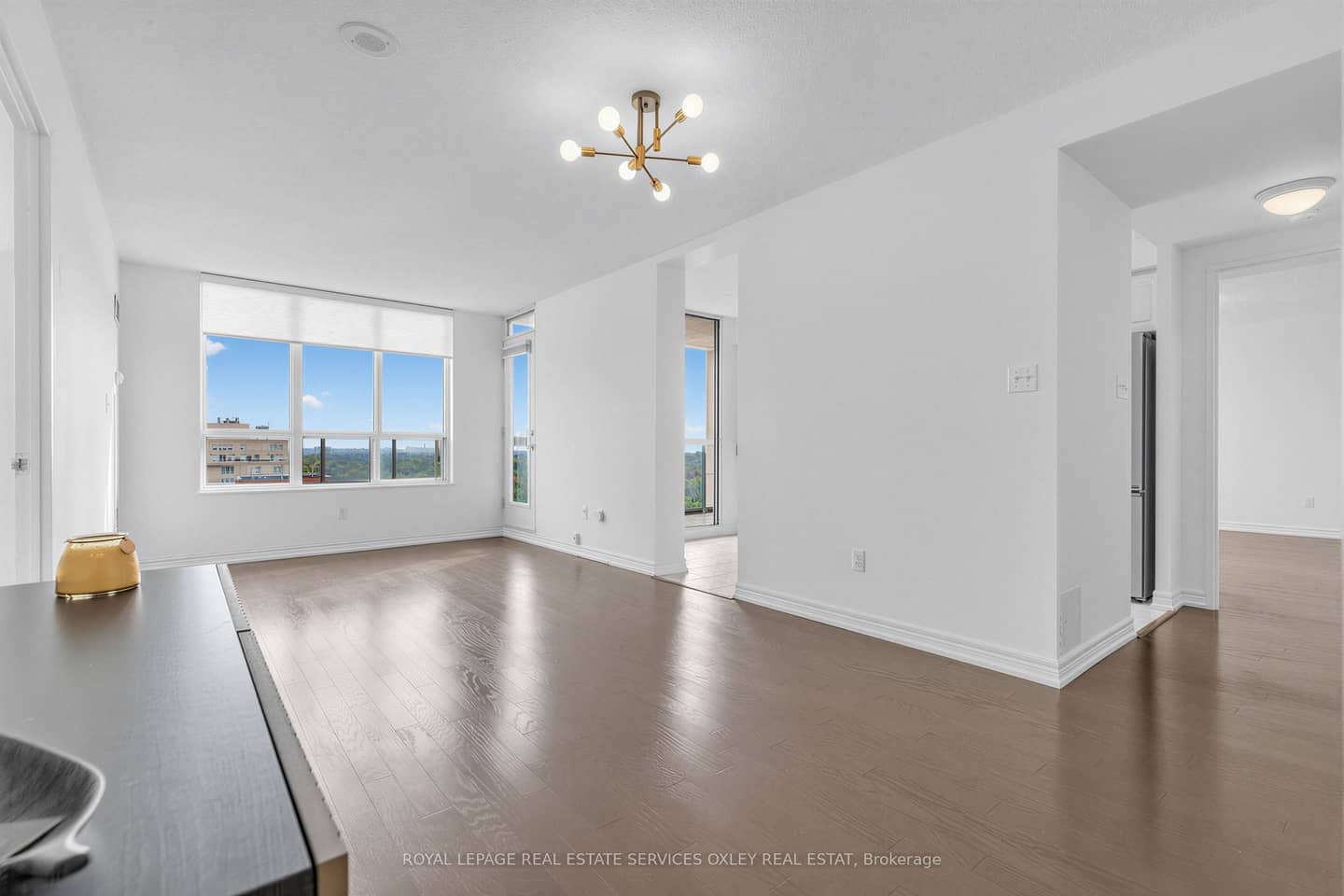 35 Merton Street 1705, Toronto, ON M4S 3G4