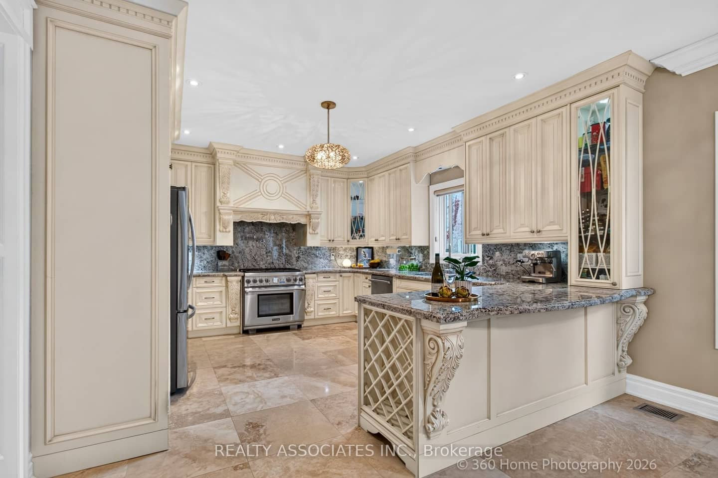 128 Coalbrook Court, Vaughan, ON L4L 9B6