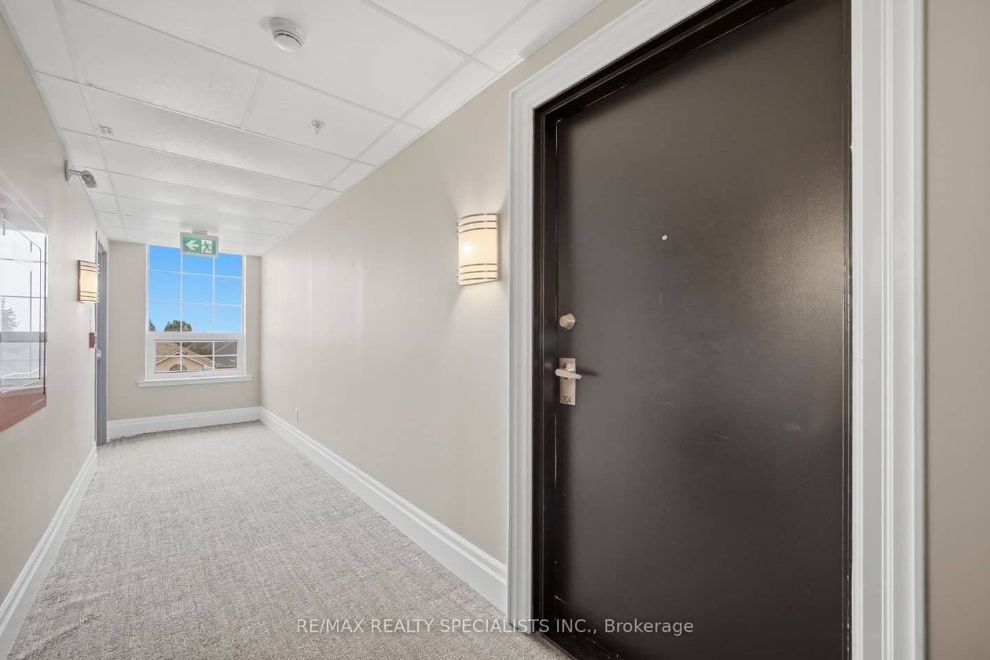 21 Brookhouse Drive 304, Clarington, ON L1B 0V4