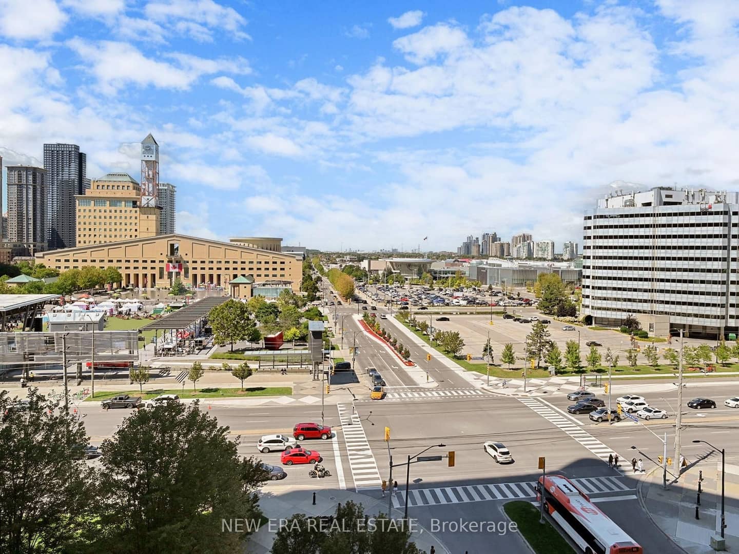 3888 Duke Of York Boulevard 923, Mississauga, ON L5B 4P5