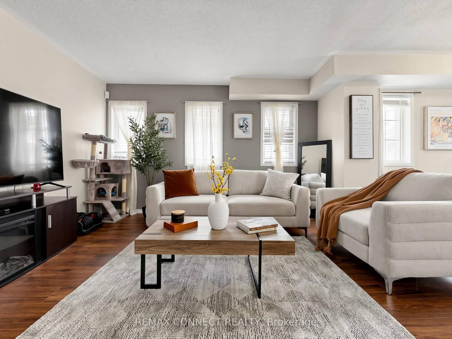 58 Sidney Belsey Crescent 304, Toronto, ON M6M 5J2