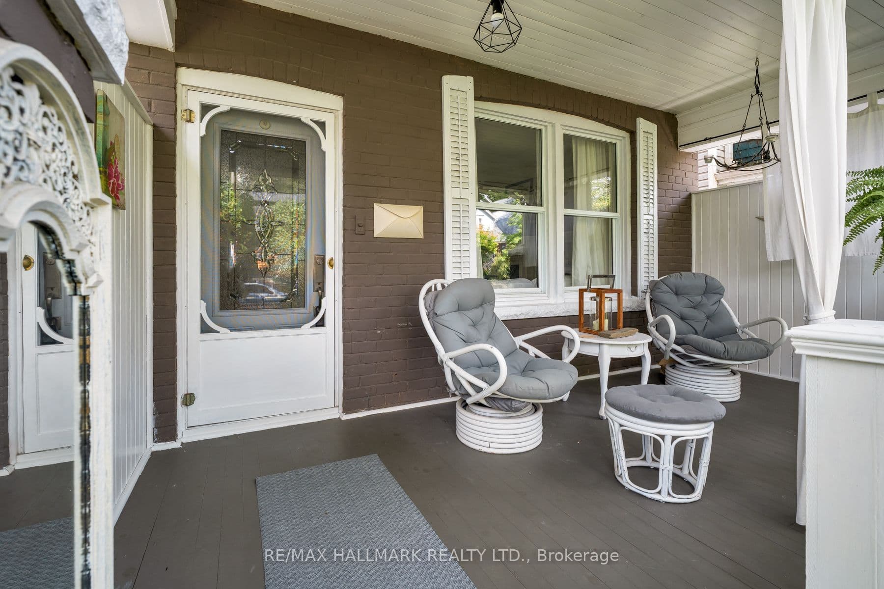 31 Cassels Avenue, Toronto, ON M4E 1X9