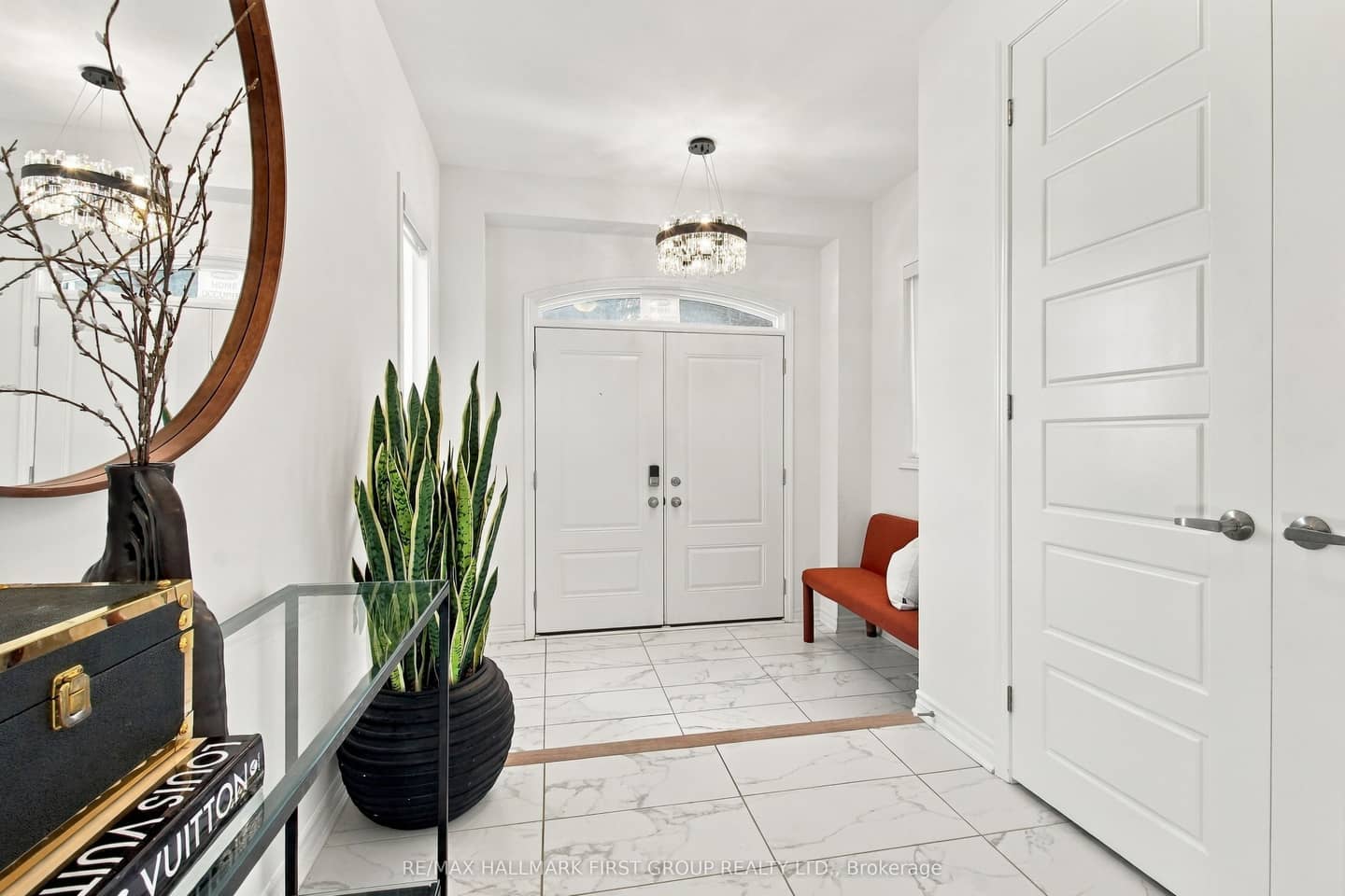 3302 Marchington Square, Pickering, ON L1X 0N1
