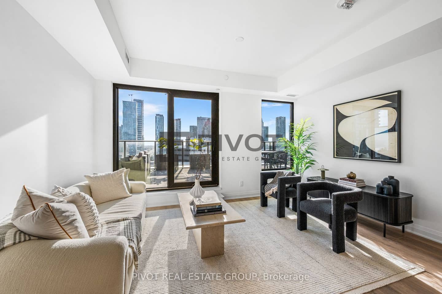 4015 The Exchange 1307, Mississauga, ON L5B 0N9