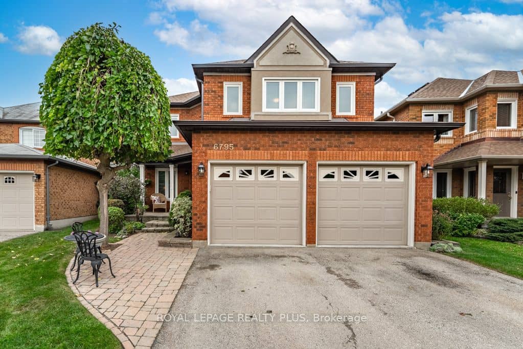 6795 Gracefield Drive, Mississauga, ON L5N 6T6