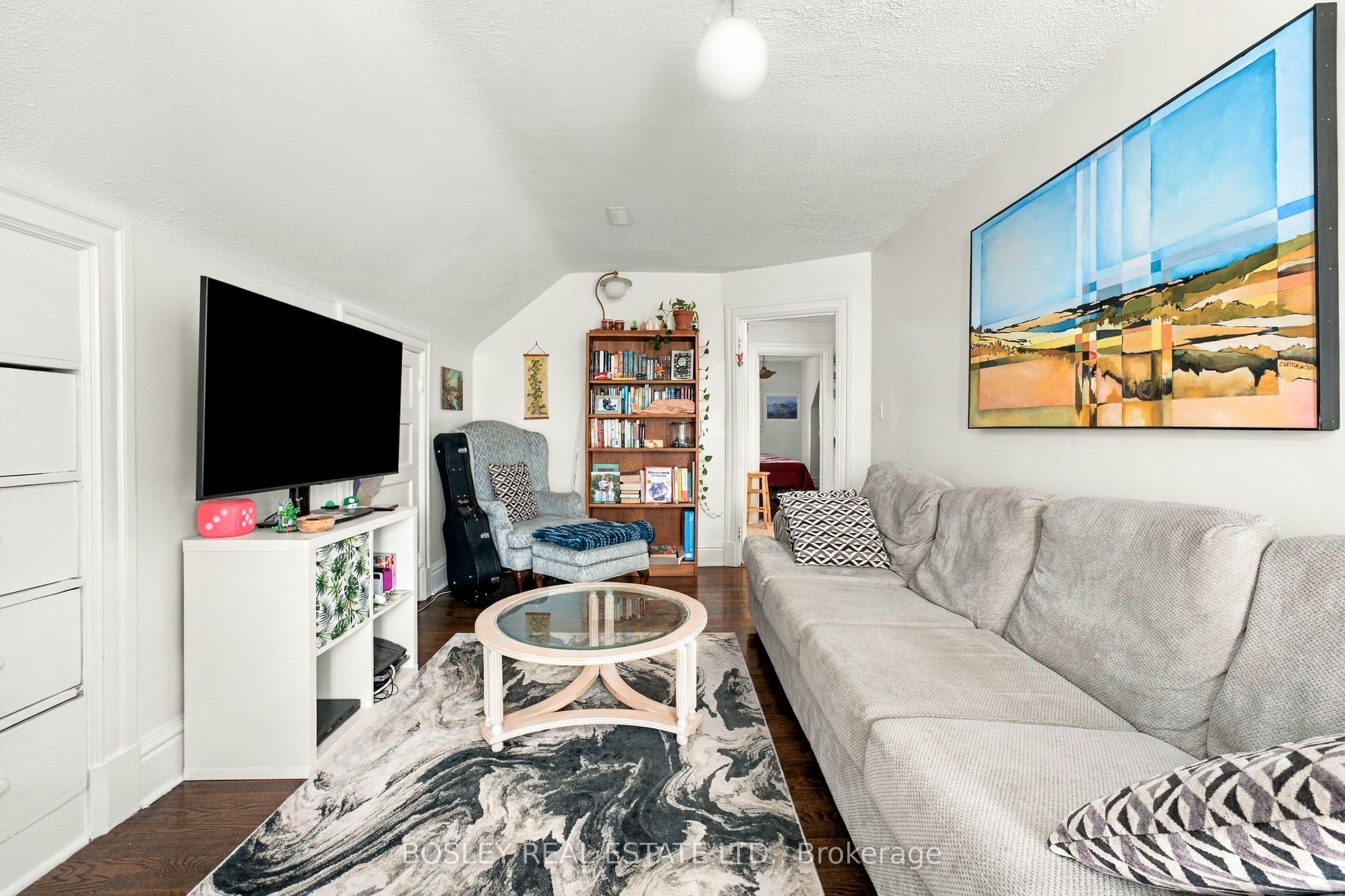 399A Palmerston Blvd Boulevard, Toronto, ON M6G 2N7
