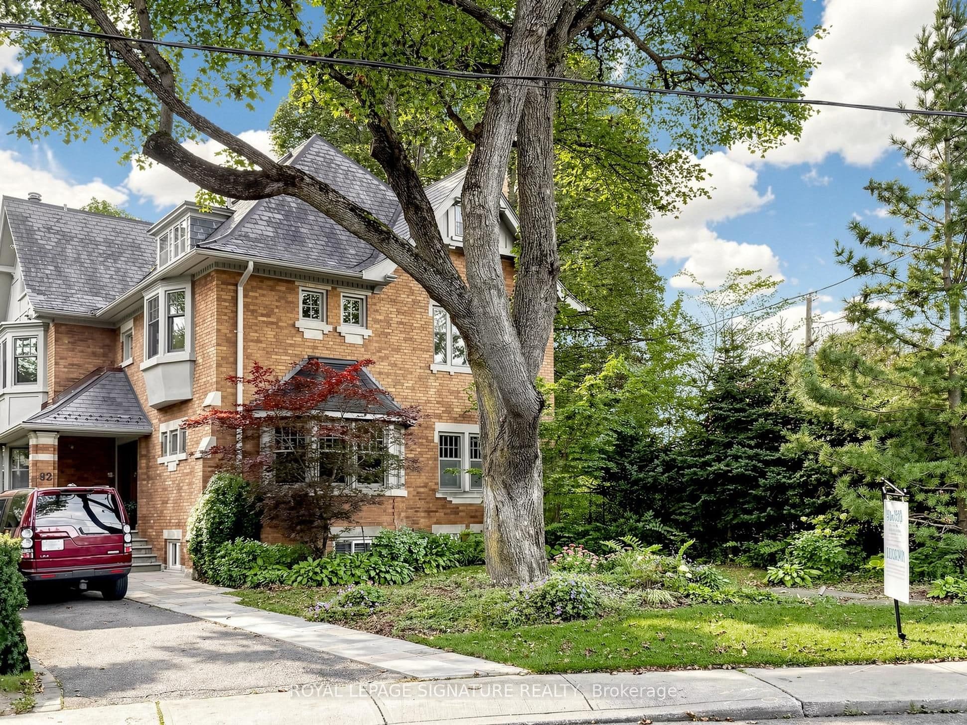 92 Inglewood Drive, Toronto, ON M4T 1H5